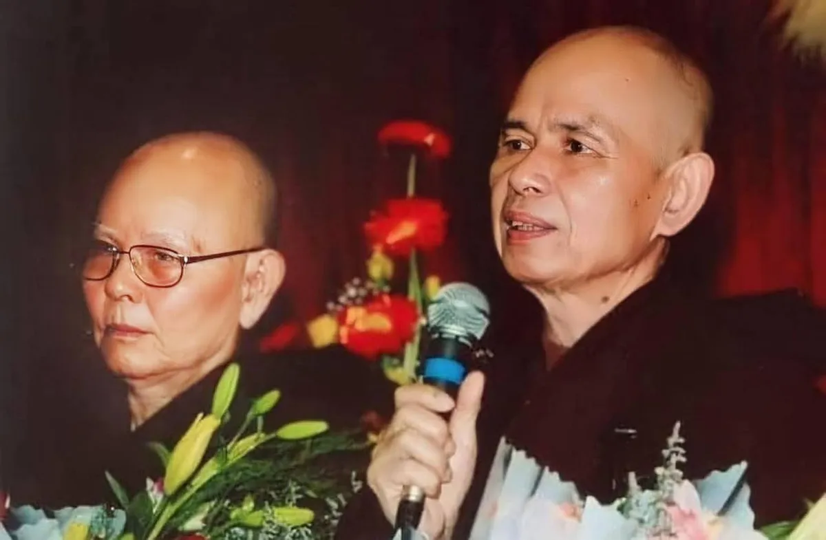 Hòa thượng Thích Từ Thông trong một buổi giảng pháp