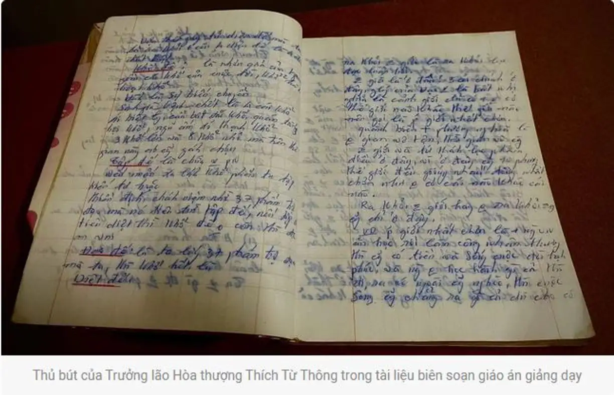 Thủ bút của Trưởng lão Hòa thượng Thích Từ Thông trong tài liệu biên soạn giáo án giảng dạy